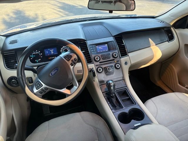 Used 2016 Ford Taurus SE FWD image 20