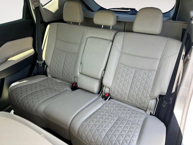 Used 2022 Nissan Murano Platinum w/ Cargo Package FWD image 13