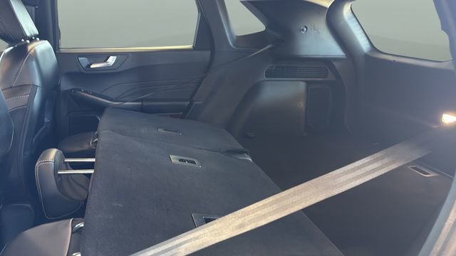 Used 2025 Ford Escape Platinum image 35