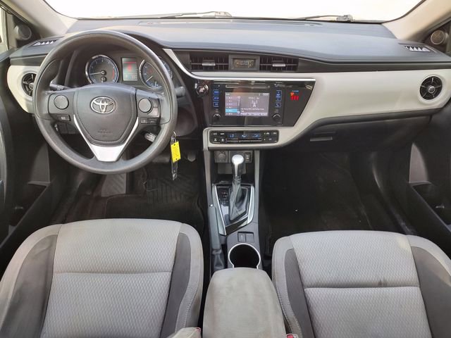 Used 2018 Toyota Corolla LE image 9