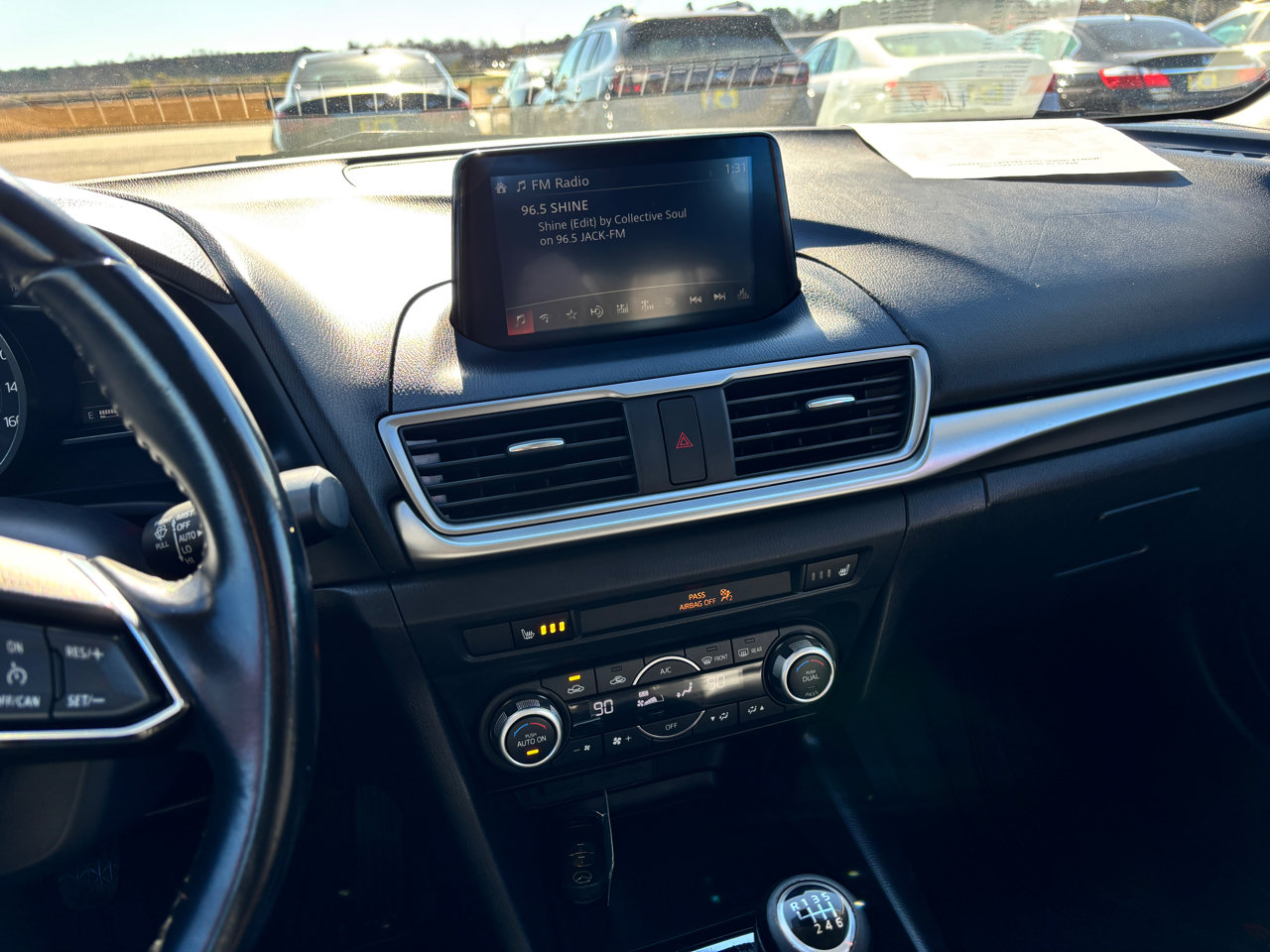 Used 2018 MAZDA MAZDA3 Touring image 15