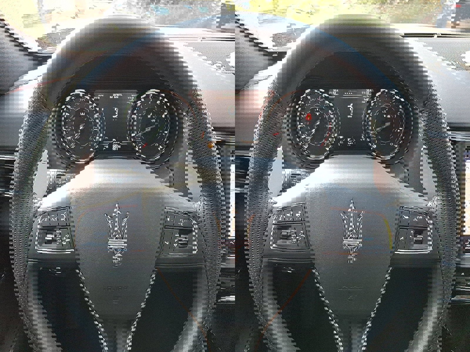 Used 2024 Maserati Levante GT Ultima image 13