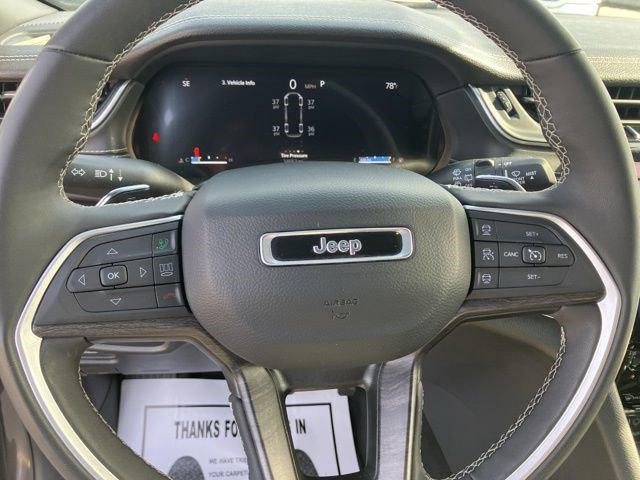 Certified 2024 Jeep Grand Cherokee L Limited w/ Luxury Tech Group II image 8