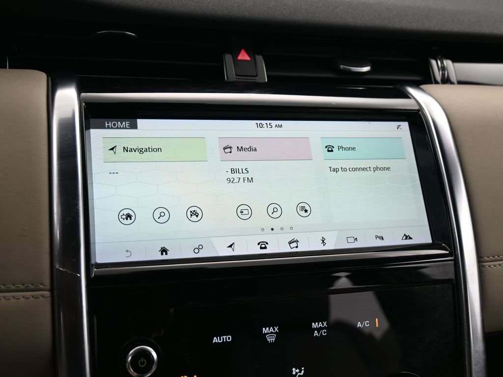 Used 2020 Land Rover Discovery Sport image 18