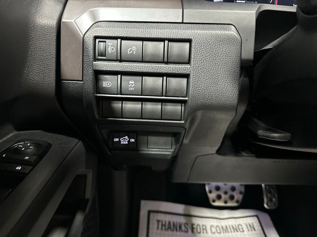 Used 2024 Toyota Tacoma TRD Sport AWD/4WD image 16