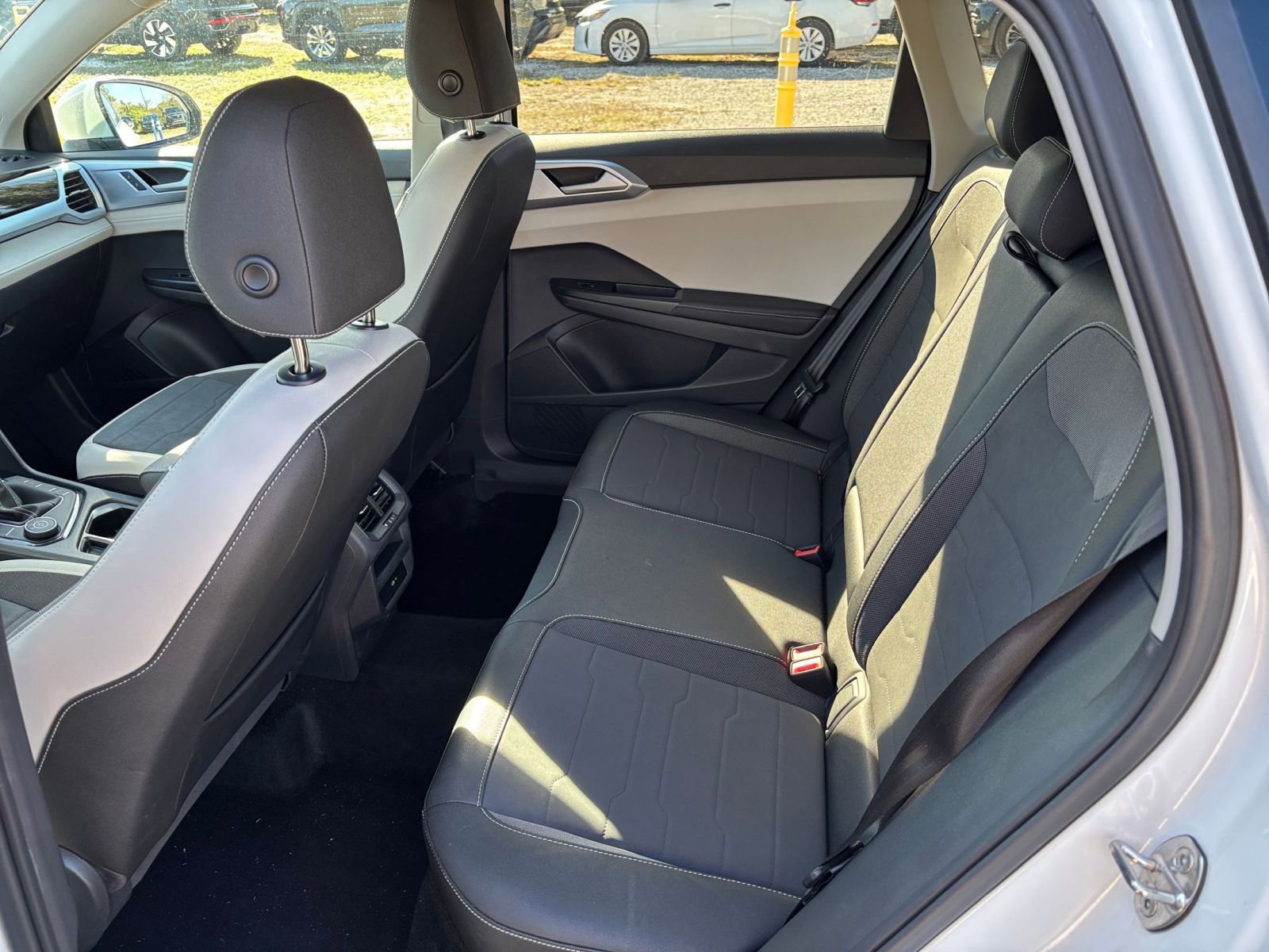 Used 2025 Volkswagen Taos SE image 25