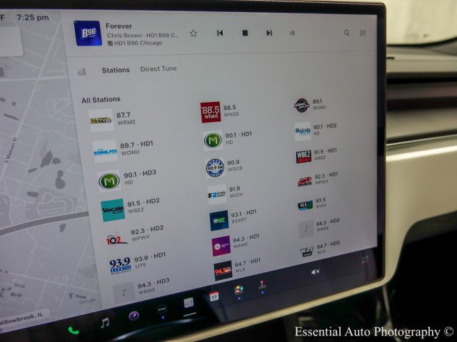 Used 2023 Tesla Model S Plaid image 19