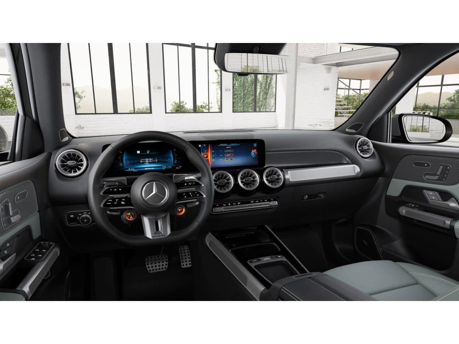 Used 2025 Mercedes-Benz GLB 35 AMG 4MATIC image 3