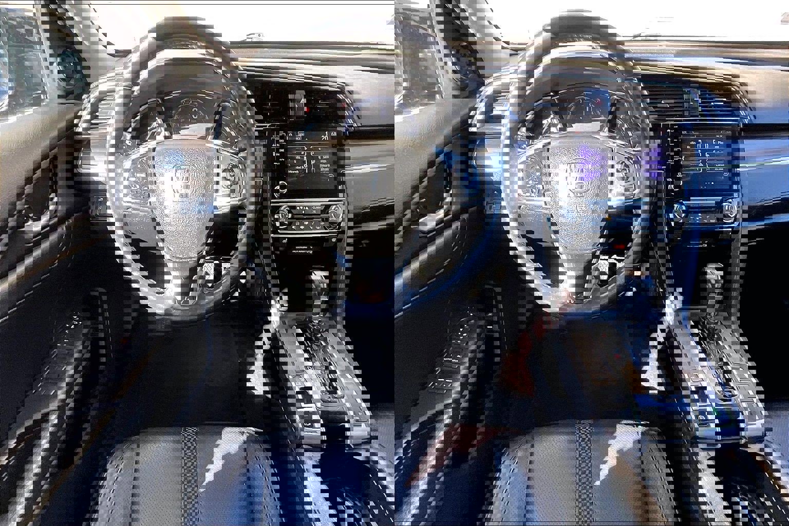 Used 2021 Honda Civic EX-L image 4