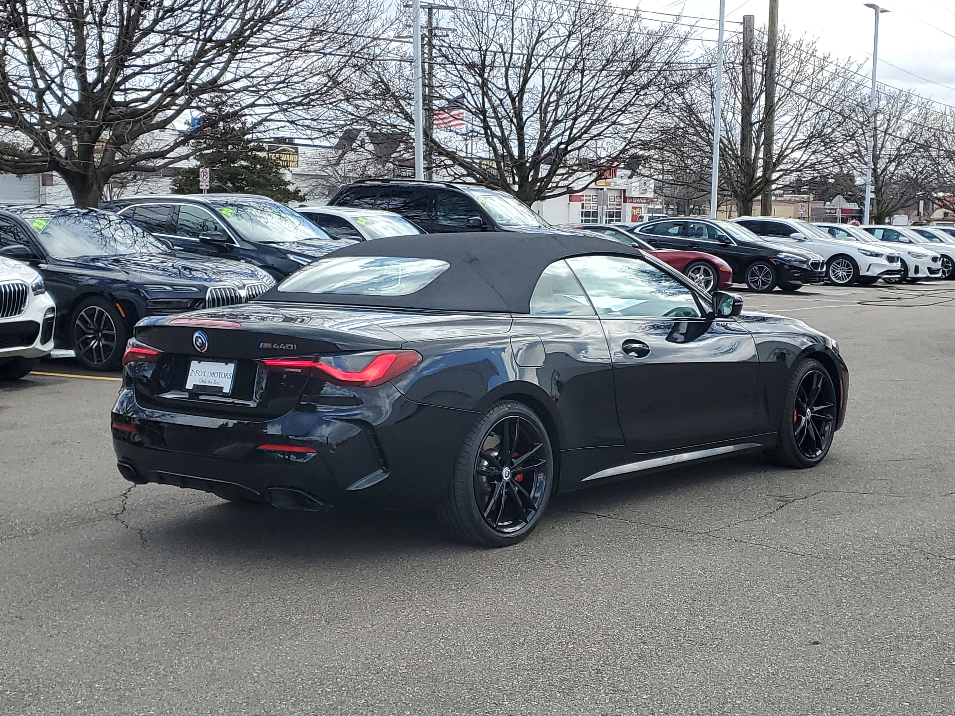 Certified 2023 BMW 440i xDrive Convertible w/ Premium Package image 3