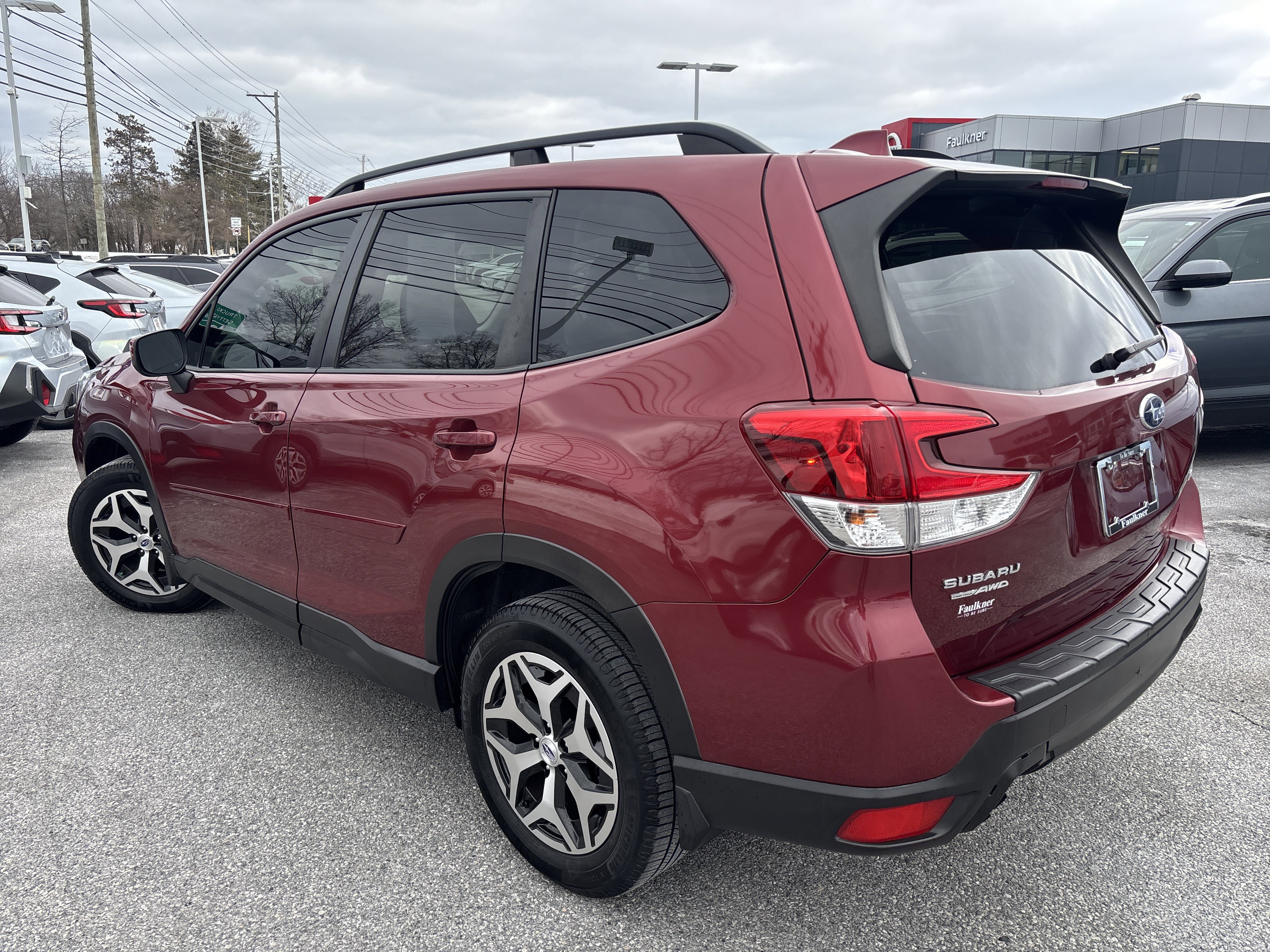 Used 2020 Subaru Forester Premium image 3