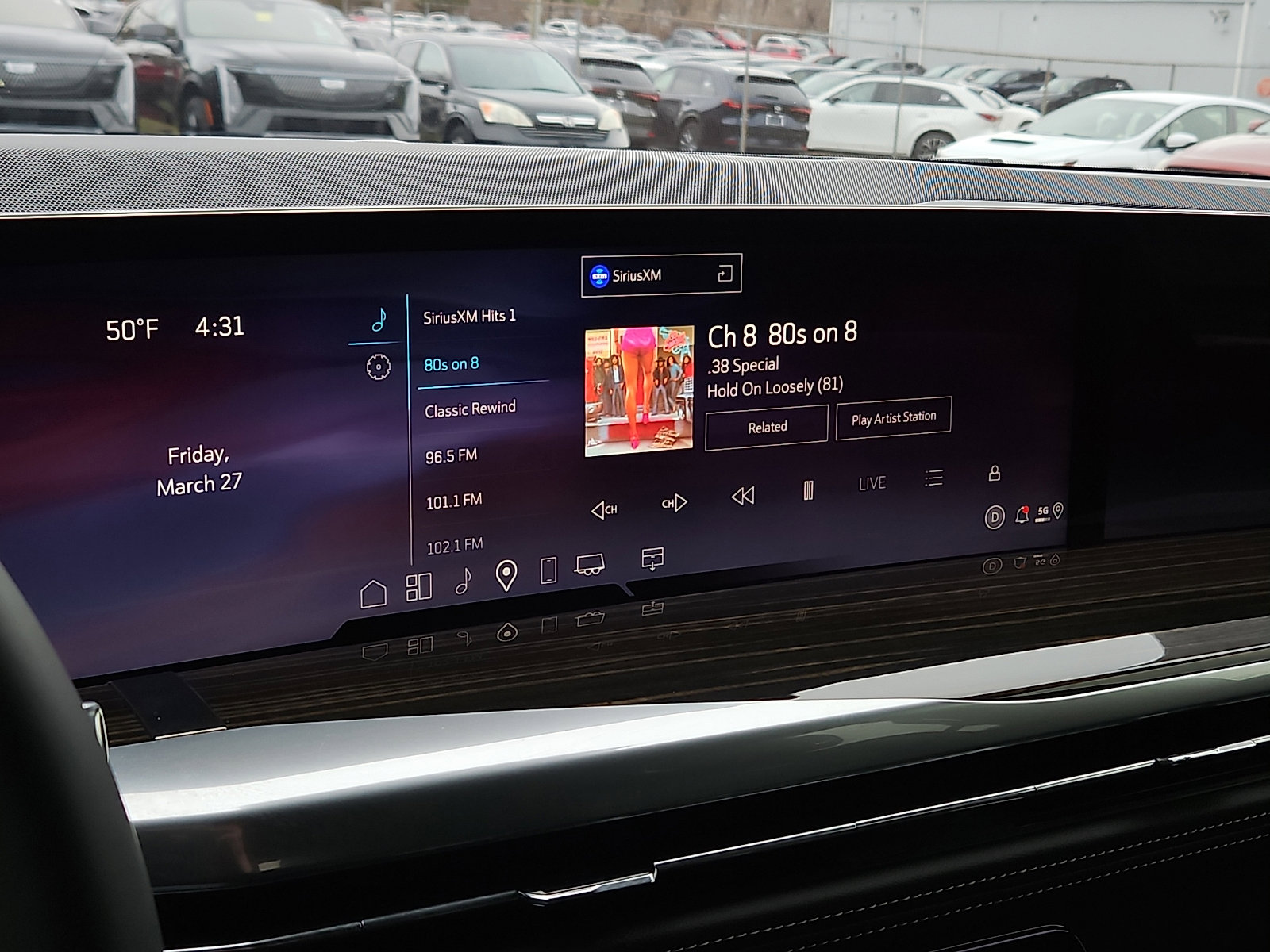 Certified 2025 Cadillac Escalade Luxury image 17