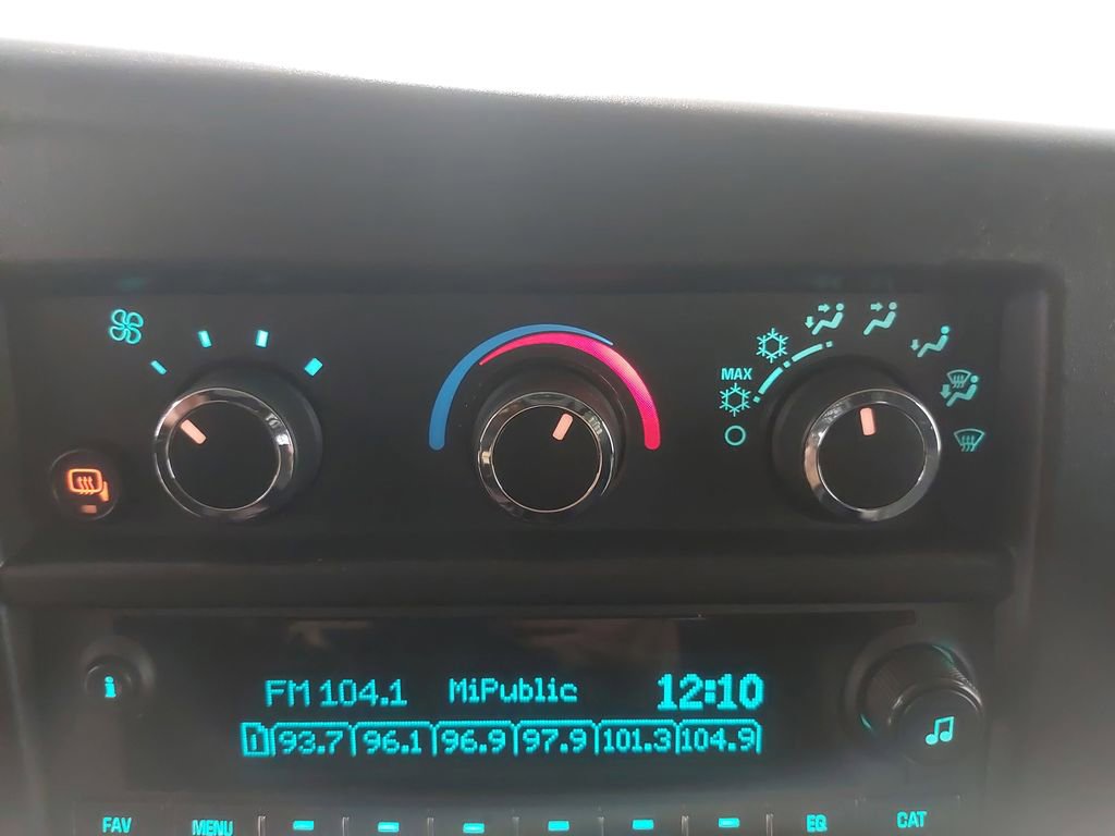 Used 2024 GMC Savana 2500 w/ Driver Convenience Package image 17