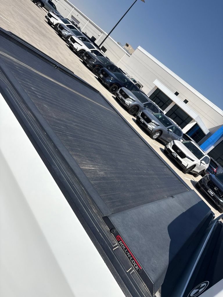Used 2023 Chevrolet Silverado 1500 RST w/ Rally Edition AWD/4WD image 18