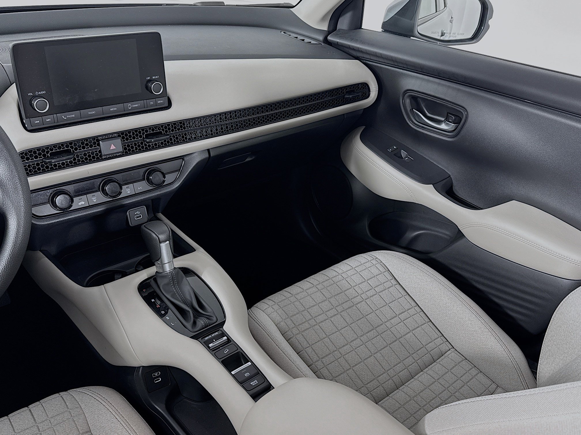 Certified 2025 Honda HR-V LX image 21