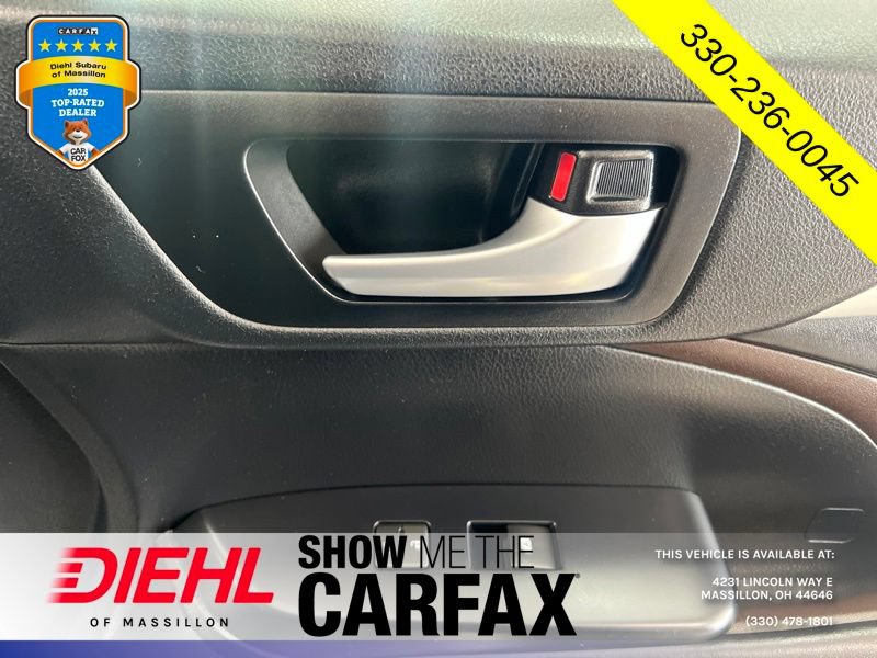 Used 2018 Toyota Highlander XLE AWD/4WD image 17