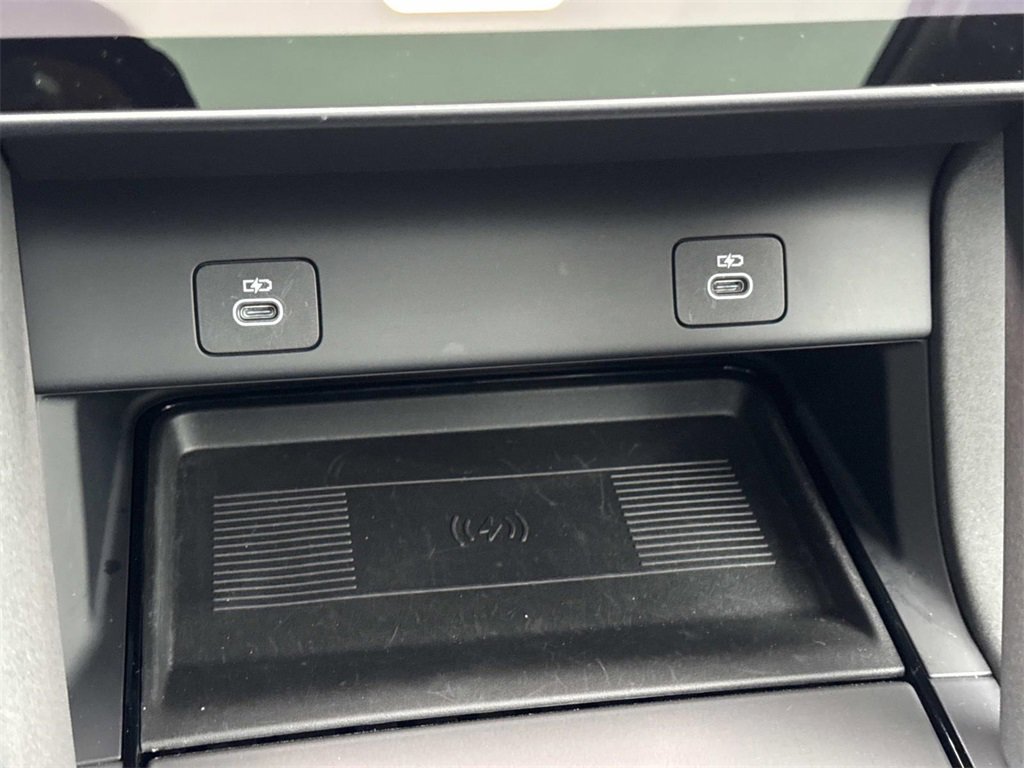 Certified 2025 Land Rover Discovery Sport S image 24