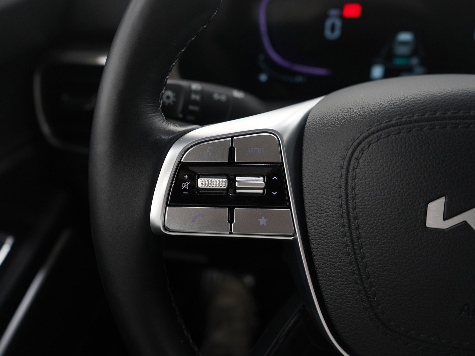 Used 2023 Kia Telluride EX X-Line image 27