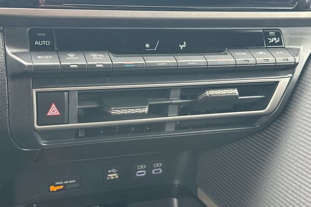 Certified 2026 Toyota Camry SE w/ Convenience Package FWD image 24