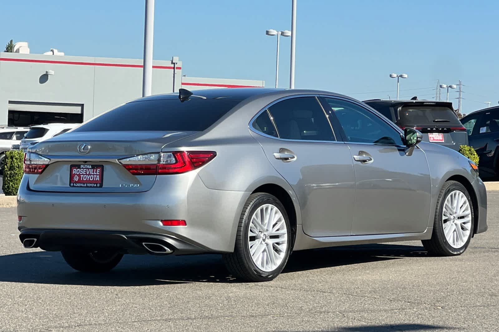 Used 2018 Lexus ES 350 w/ Luxury Package w/Wood Trim FWD video 2
