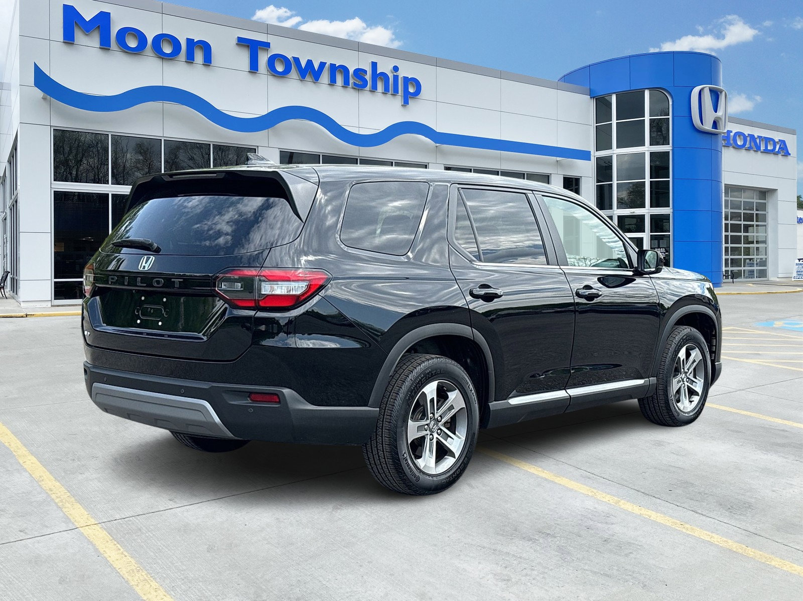 Used 2024 Honda Pilot EX-L image 6