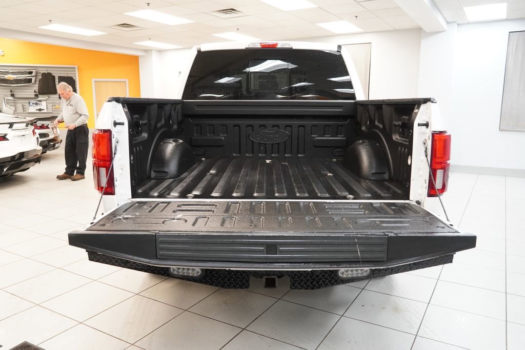 Used 2019 Ford F150 Lariat w/ Trailer Tow Package image 9