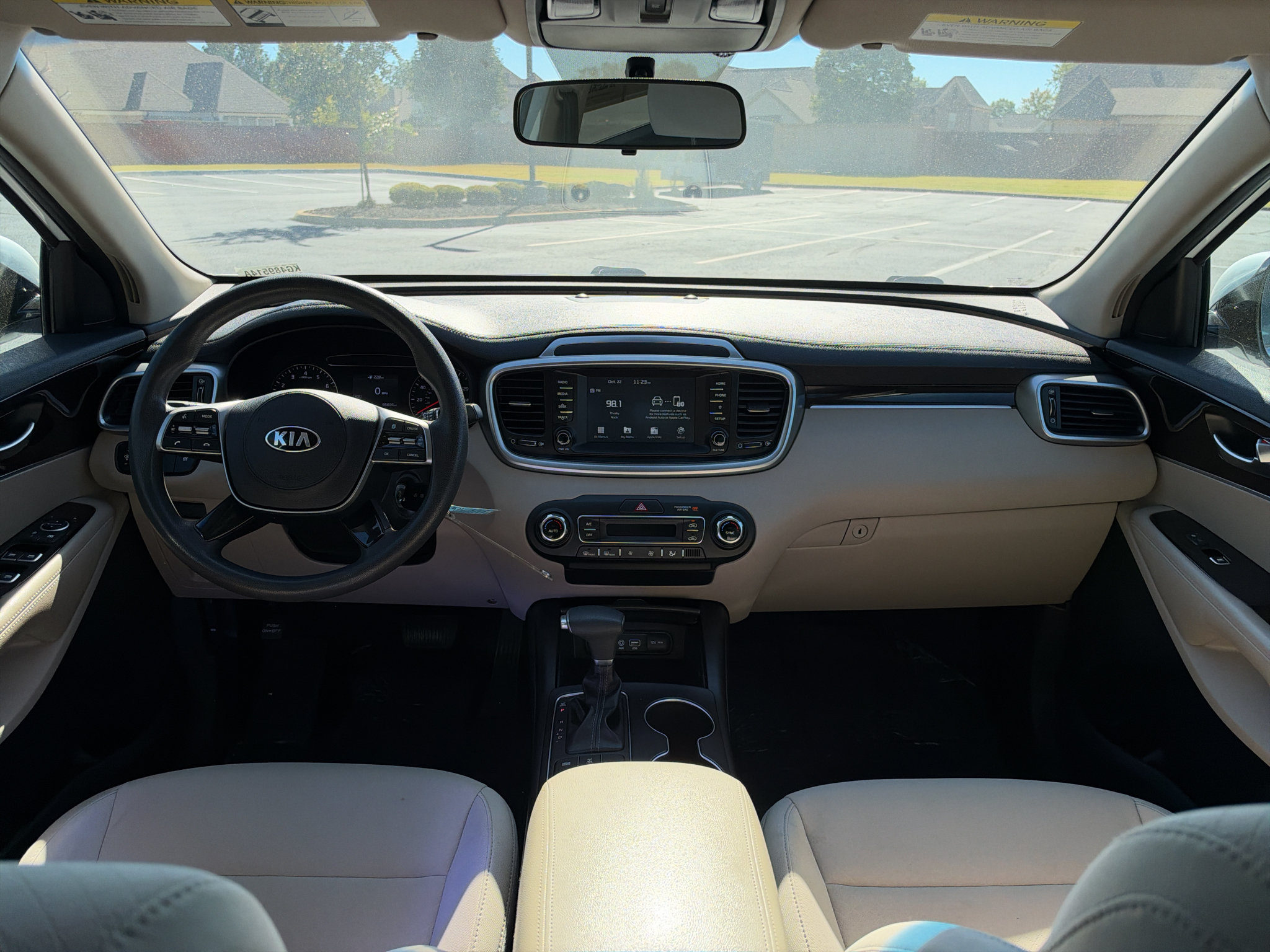 Used 2019 Kia Sorento AWD V6 image 18