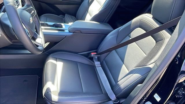 New 2026 Chevrolet Equinox EV LT AWD/4WD image 11