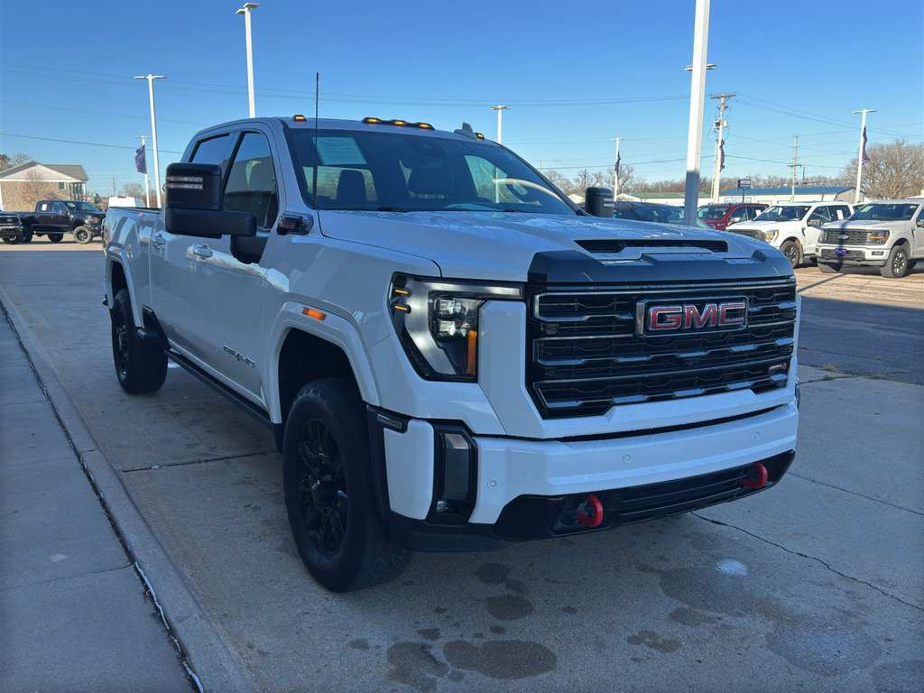 Used 2024 GMC Sierra 2500 AT4 w/ Technology Package image 2