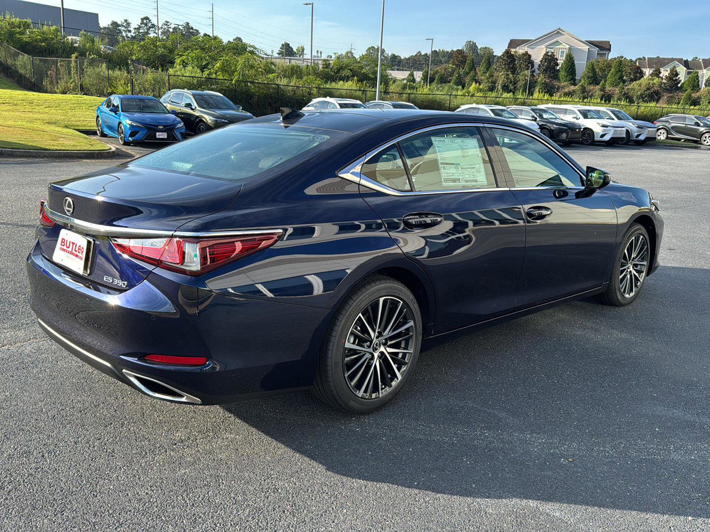 New 2025 Lexus ES 350 w/ Premium Package image 4