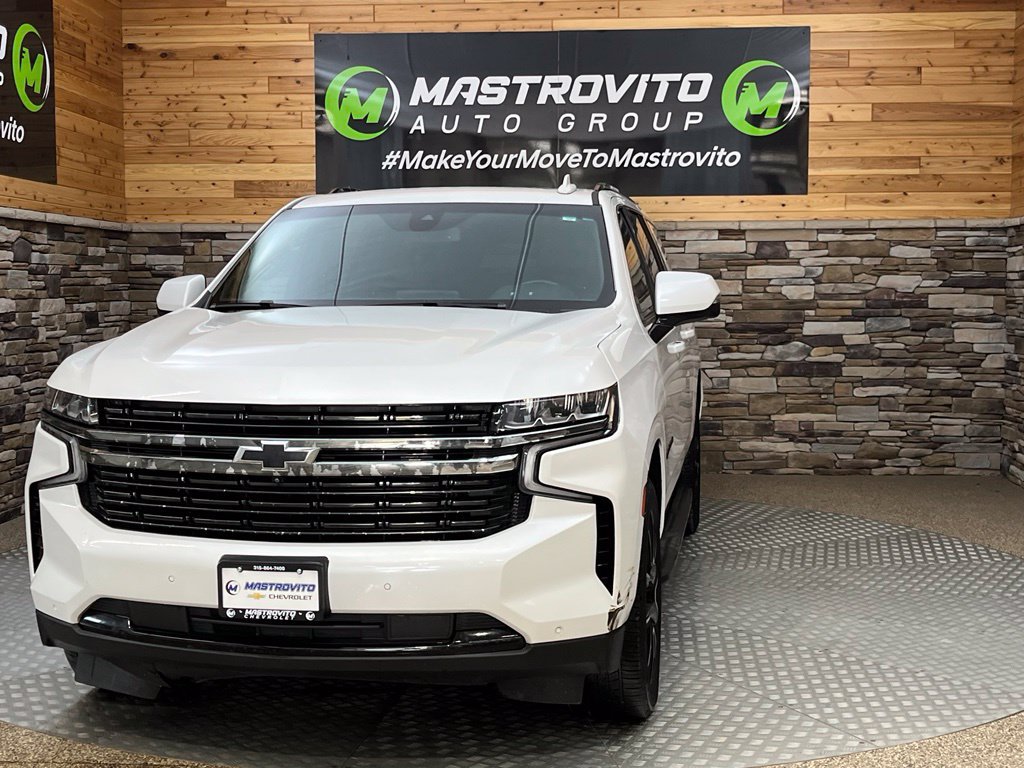 Used 2021 Chevrolet Suburban RST w/ Luxury Package AWD/4WD image 9