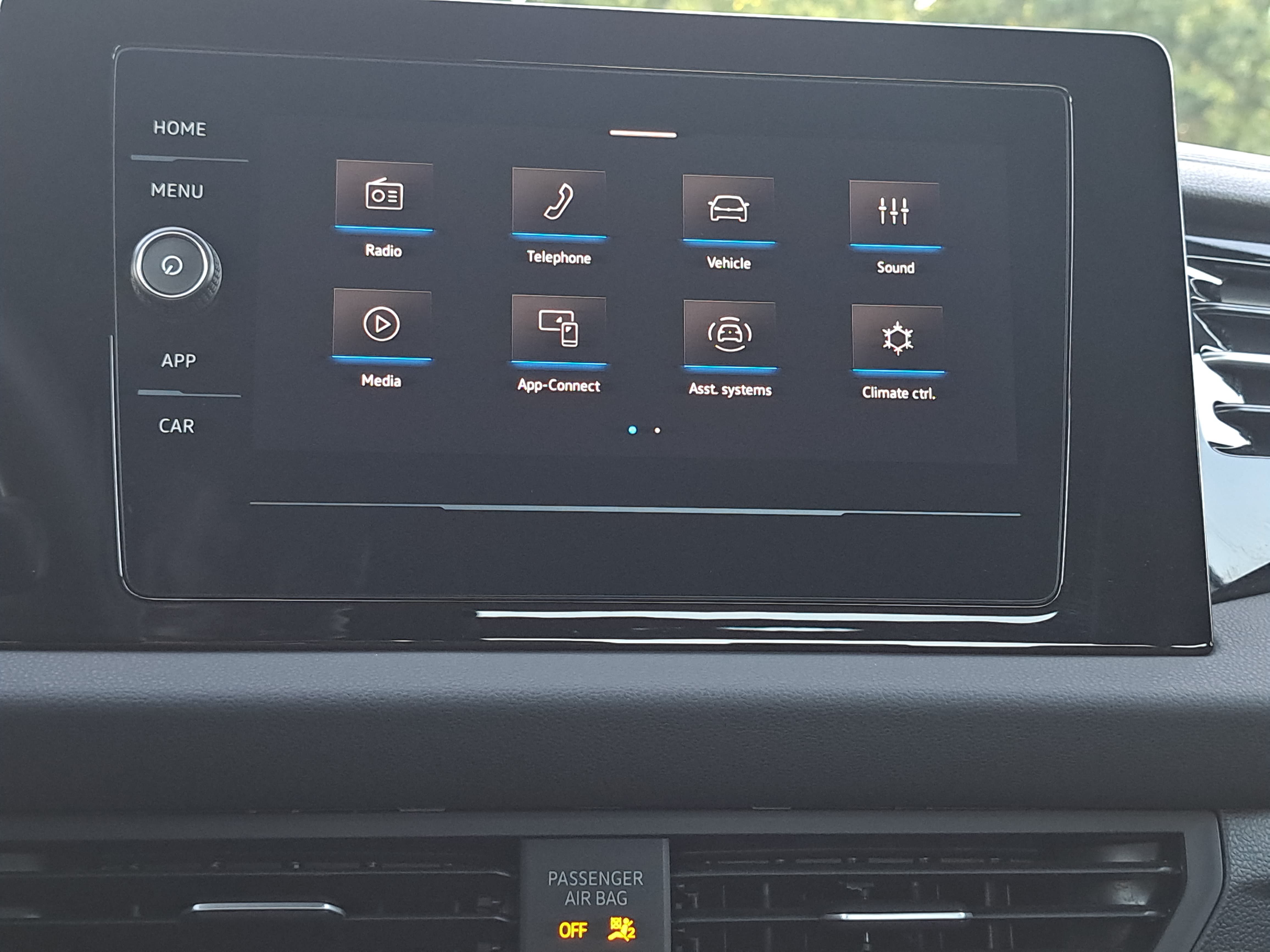 Certified 2025 Volkswagen Jetta Sport FWD image 22