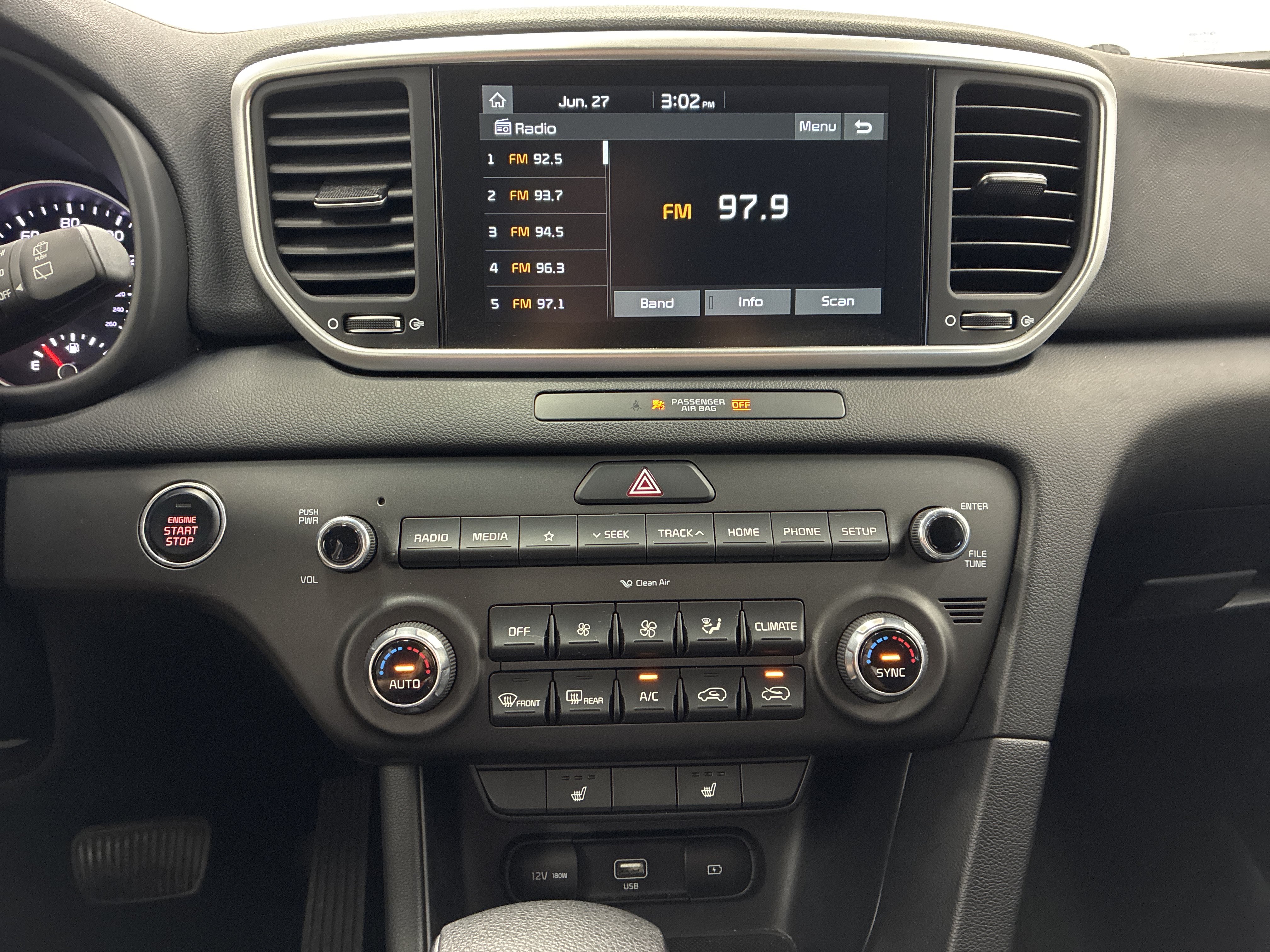 Certified 2022 Kia Sportage LX w/ LX AWD Value Edition Package image 21