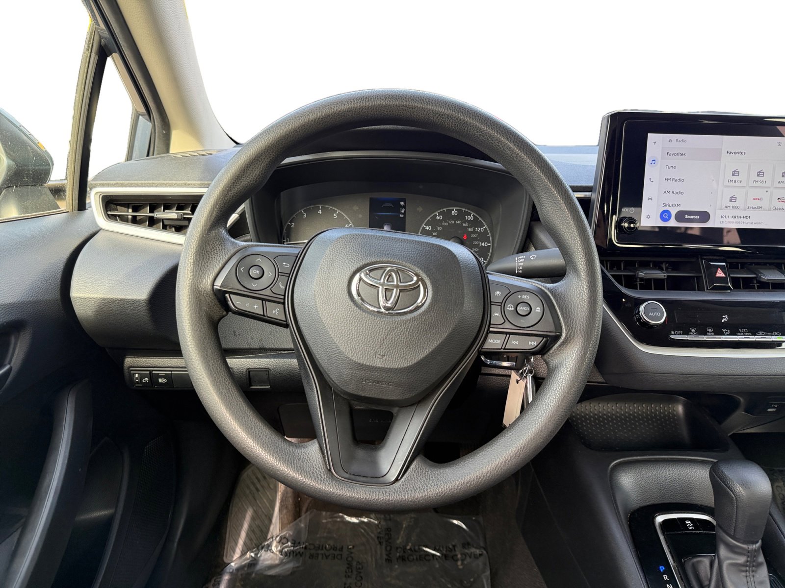 Used 2024 Toyota Corolla LE image 9