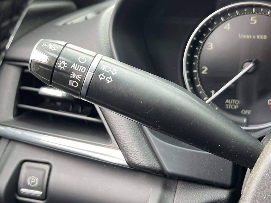 Certified 2023 Cadillac CT4 Luxury w/ Sun And Sound Package image 23