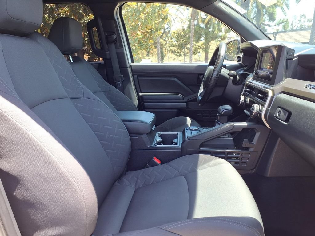 Used 2025 Toyota Tacoma SR5 RWD image 8