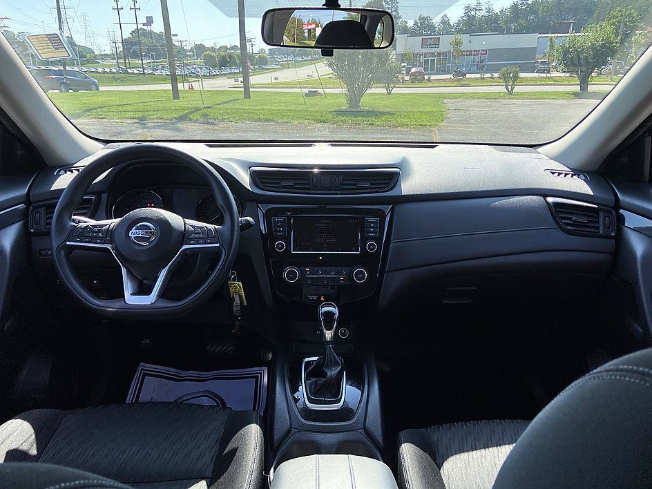 Used 2018 Nissan Rogue S FWD image 16