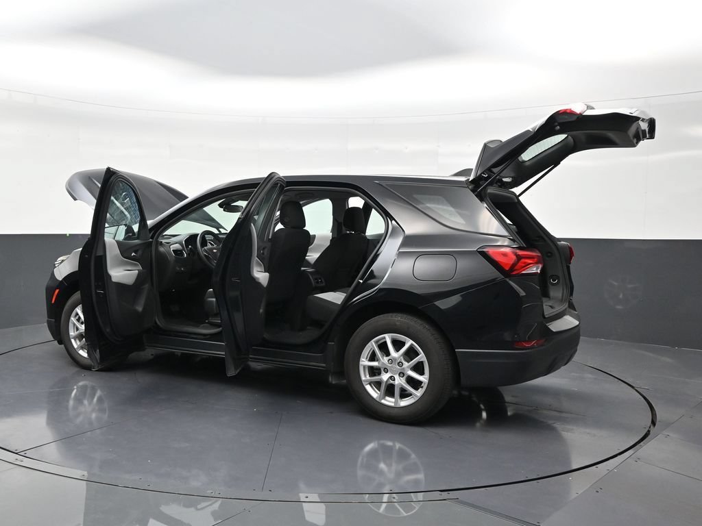 Used 2024 Chevrolet Equinox LS FWD image 31