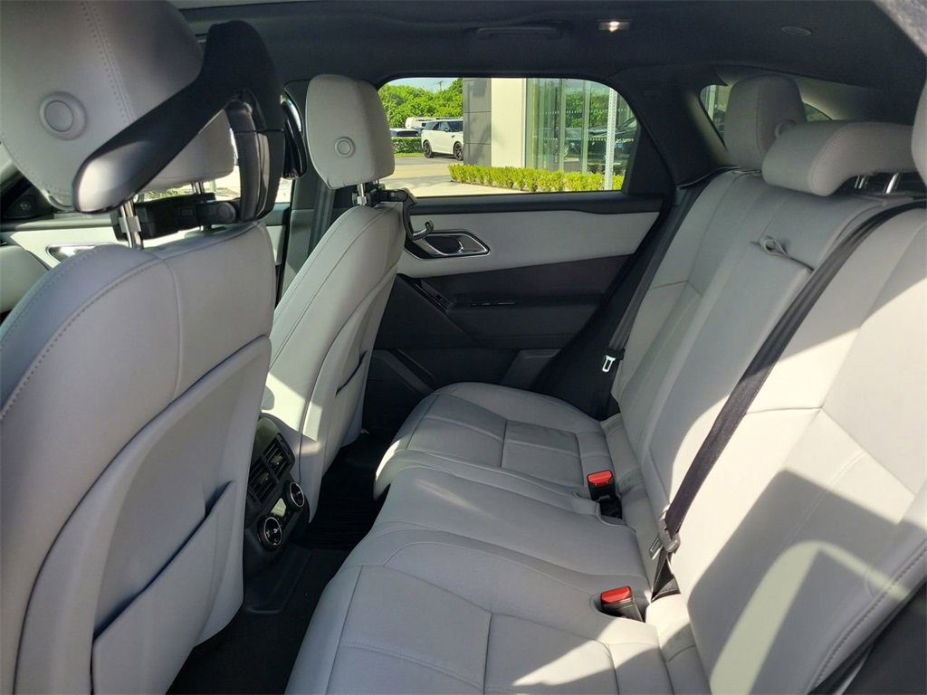 New 2026 Land Rover Range Rover Velar Dynamic SE image 16