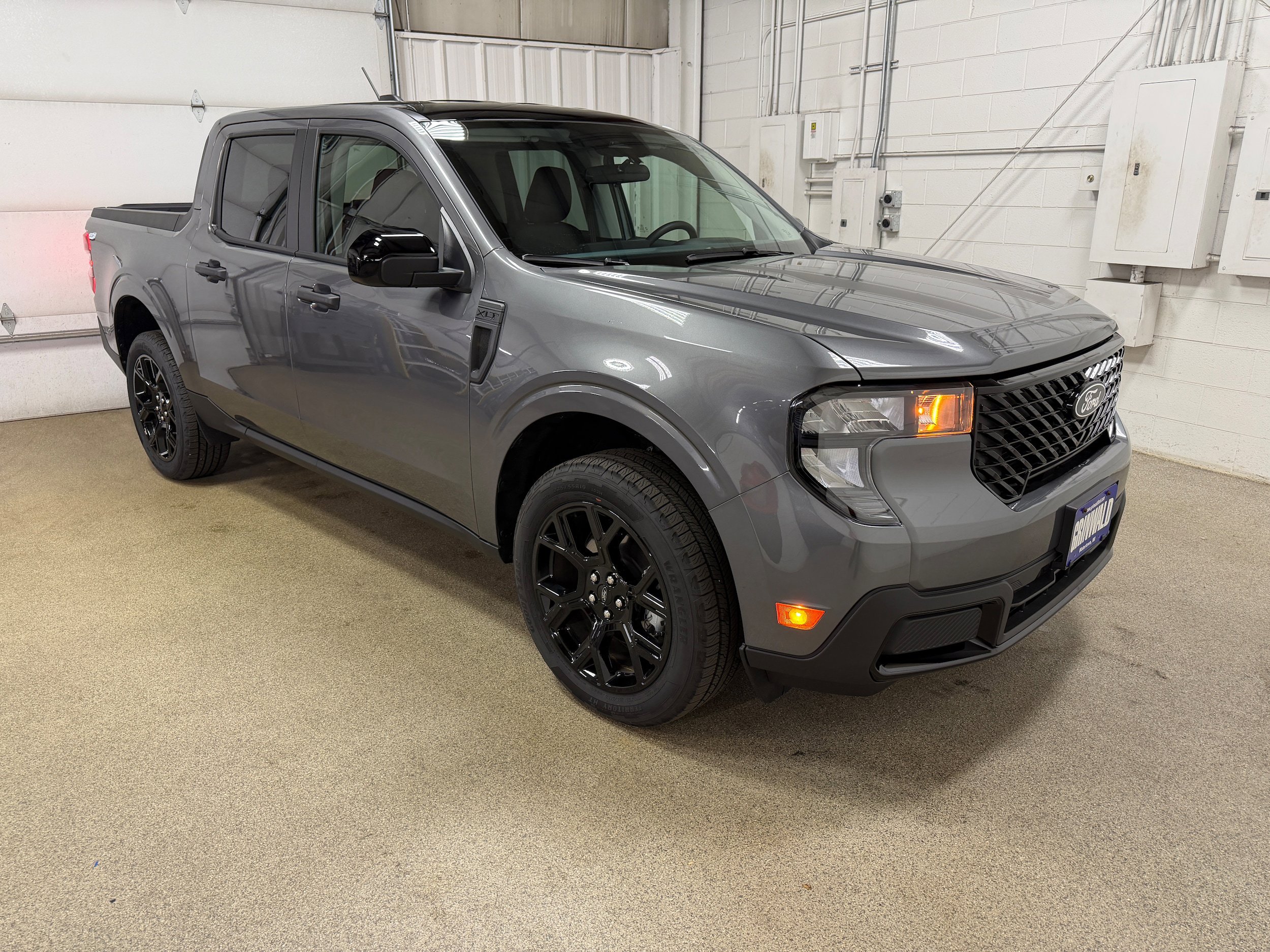 Used 2025 Ford Maverick XLT w/ XLT Luxury Package AWD/4WD image 4