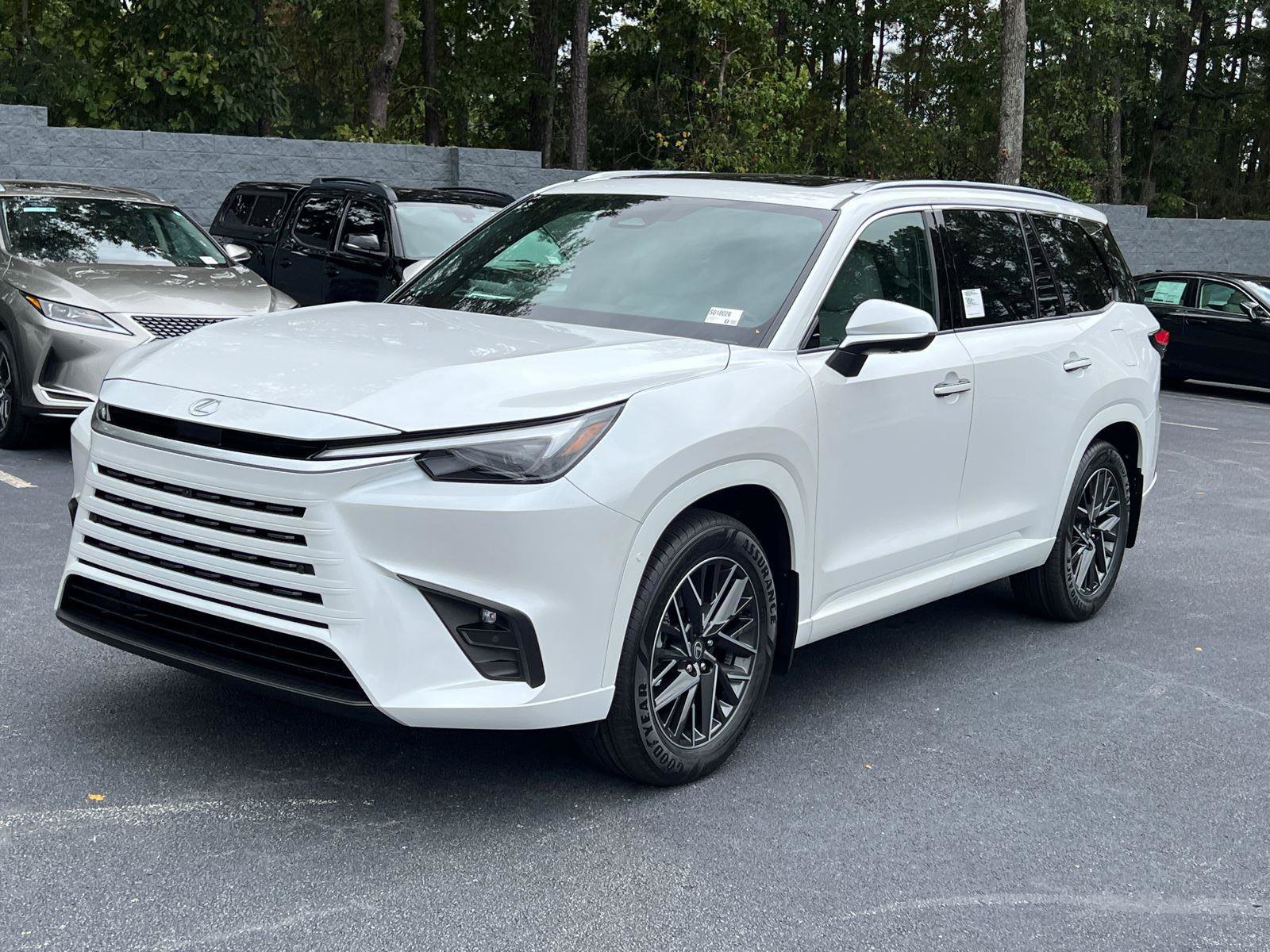 New 2026 Lexus TX 350 FWD image 2