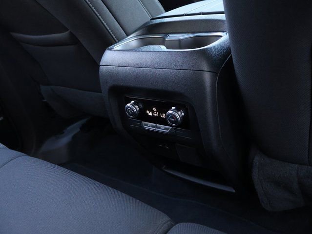 Used 2025 GMC Acadia Elevation image 15