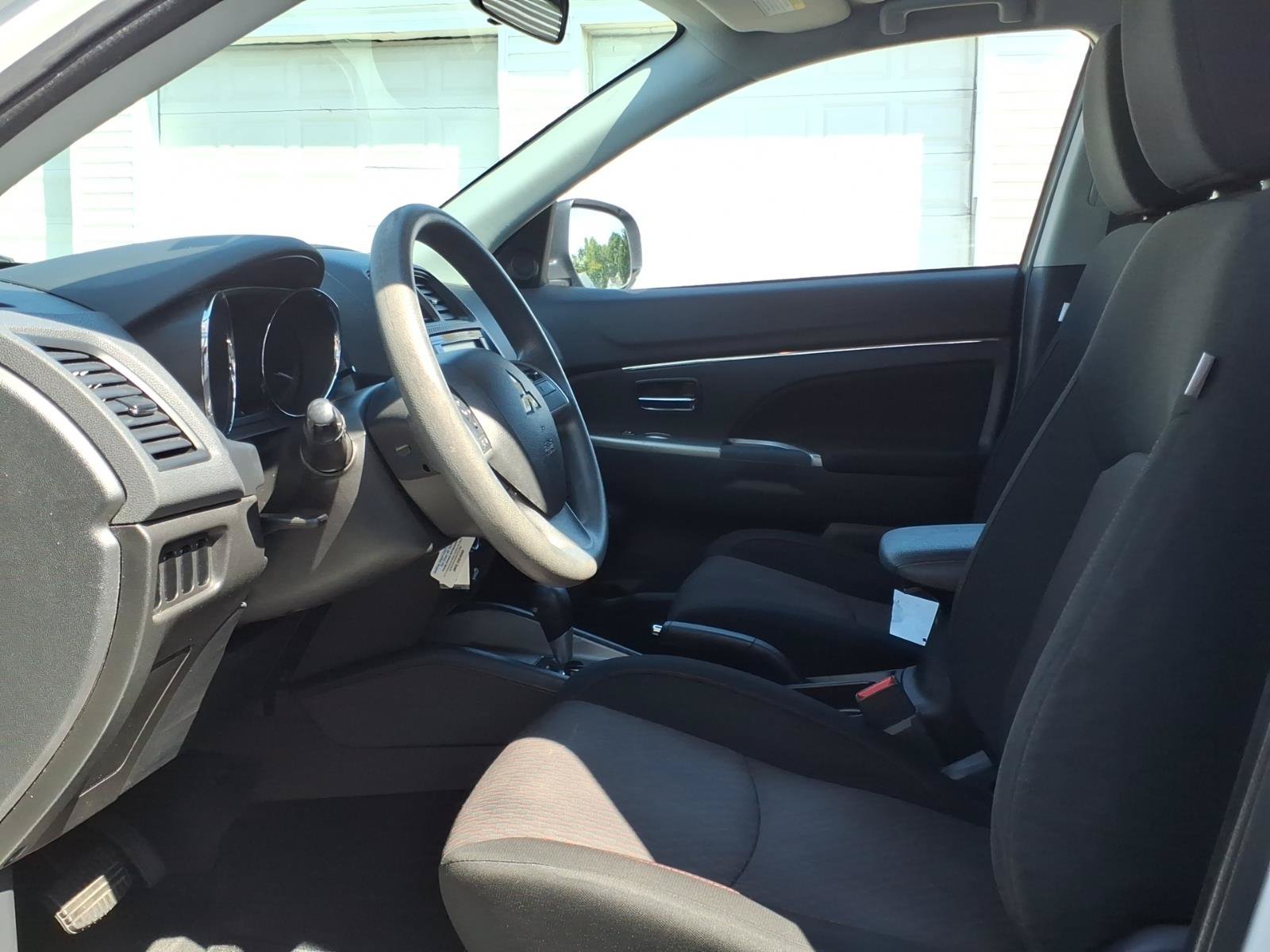 Used 2019 Mitsubishi Outlander Sport ES AWD/4WD image 5