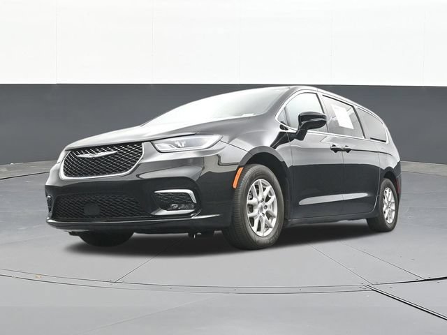 Used 2024 Chrysler Pacifica Touring FWD image 51