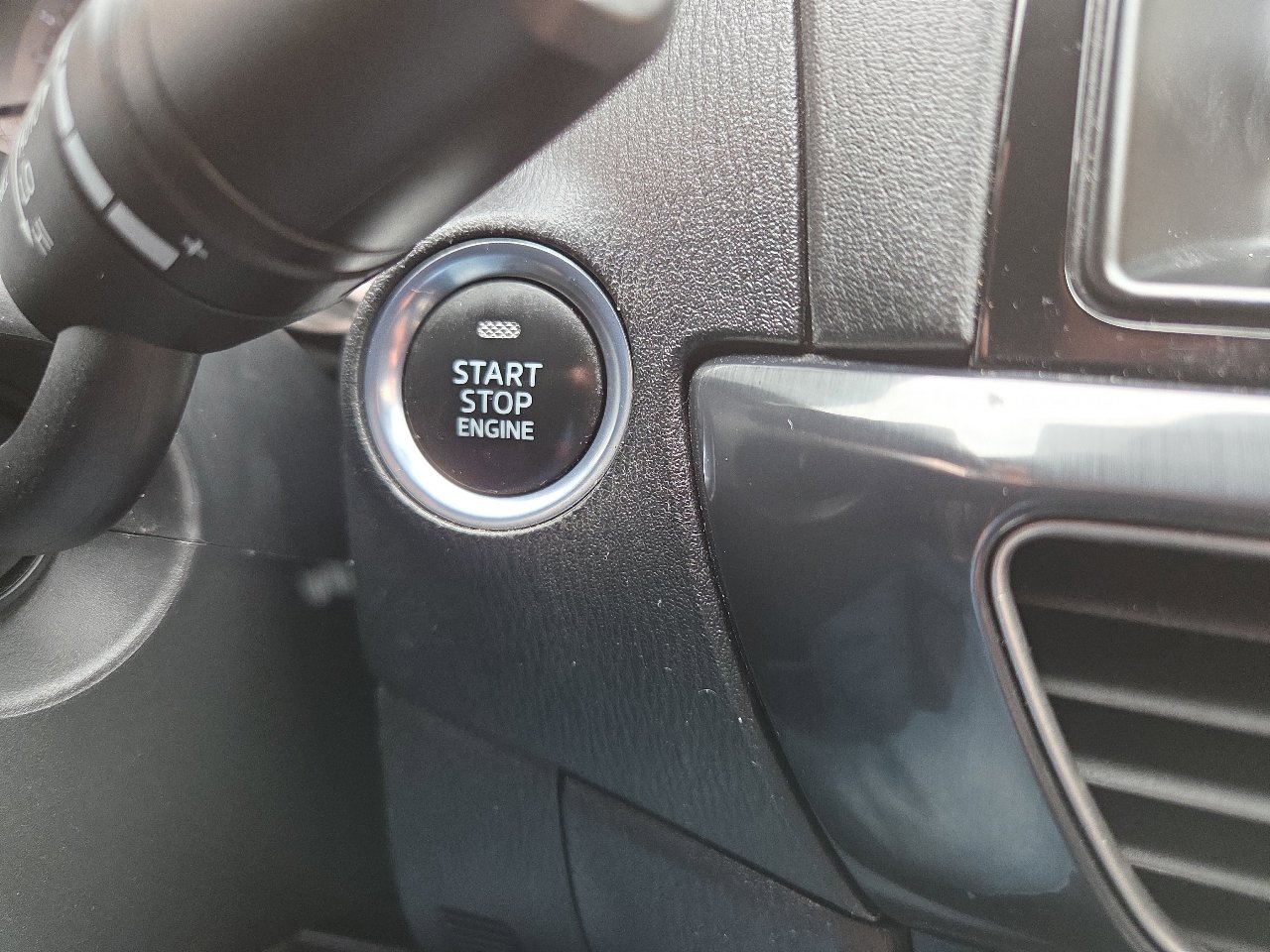 Used 2014 MAZDA MAZDA6 Touring w/ Touring Technology Package image 22