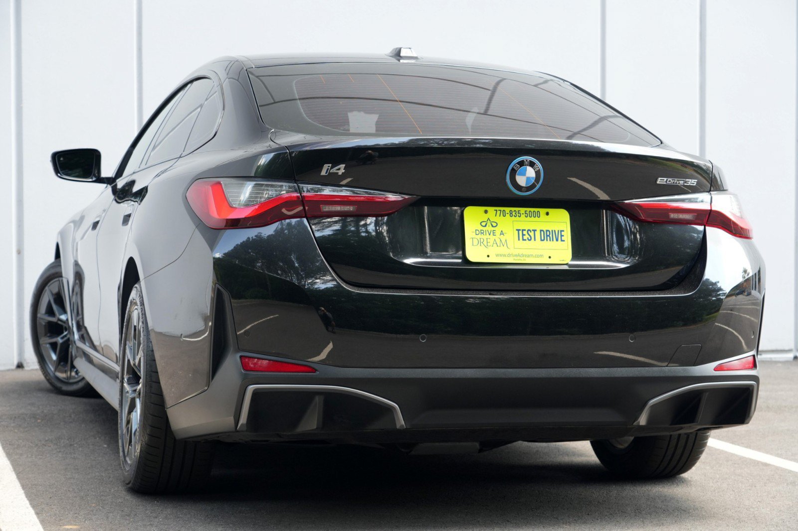Used 2023 BMW i4 eDrive35 RWD image 6