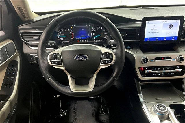 Used 2021 Ford Explorer XLT w/ Equipment Group 202A image 8