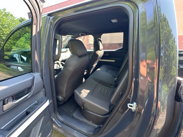 Used 2024 Toyota Tacoma TRD Off-Road AWD/4WD image 18