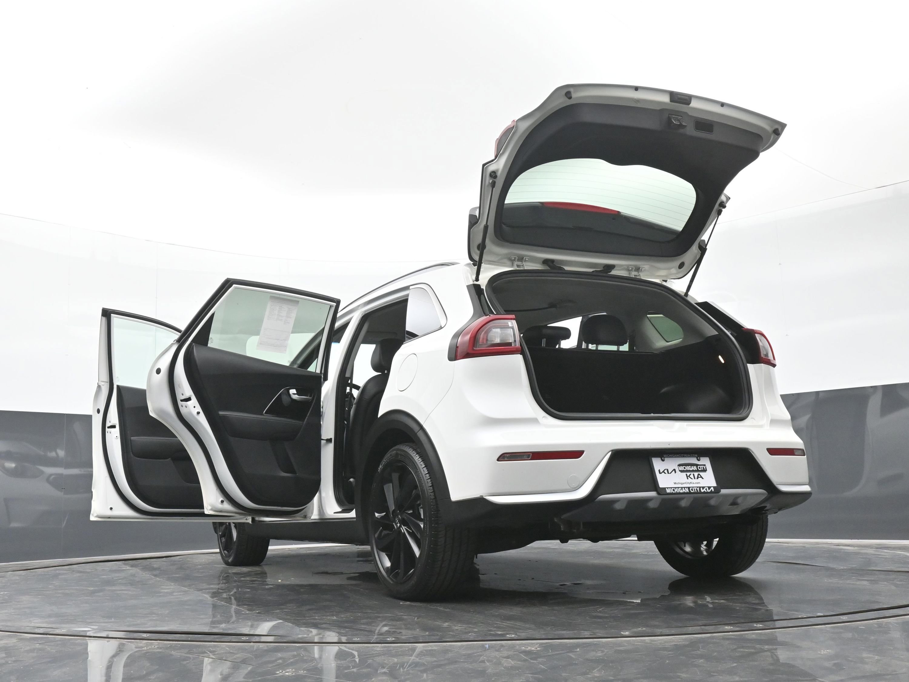 Used 2019 Kia Niro S Touring image 51