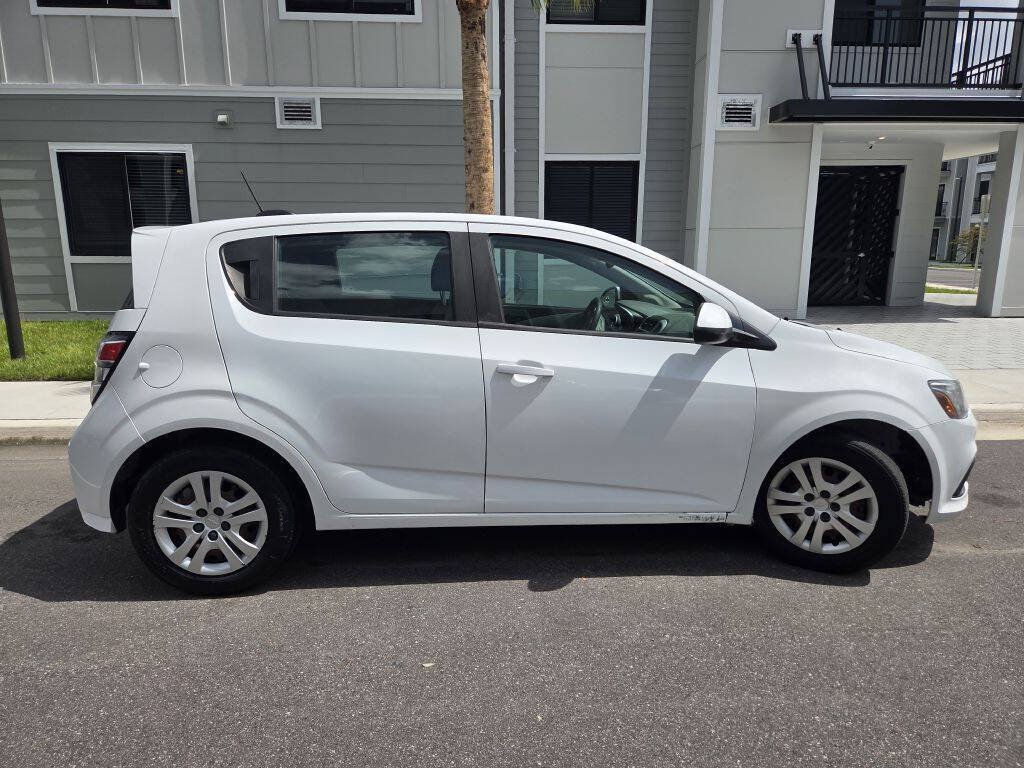 Used 2019 Chevrolet Sonic LT FWD image 5